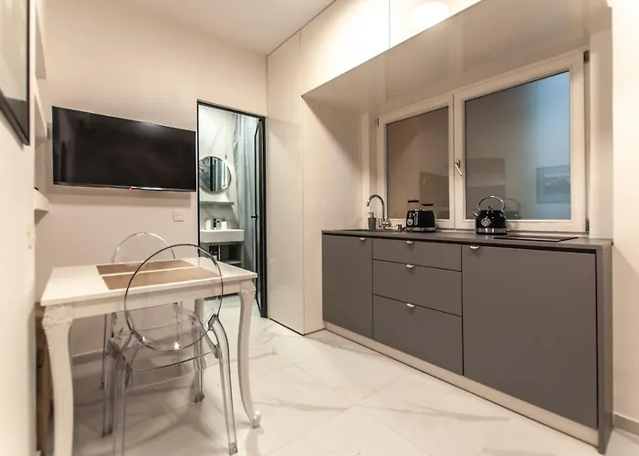 Divine Nest Apartment *